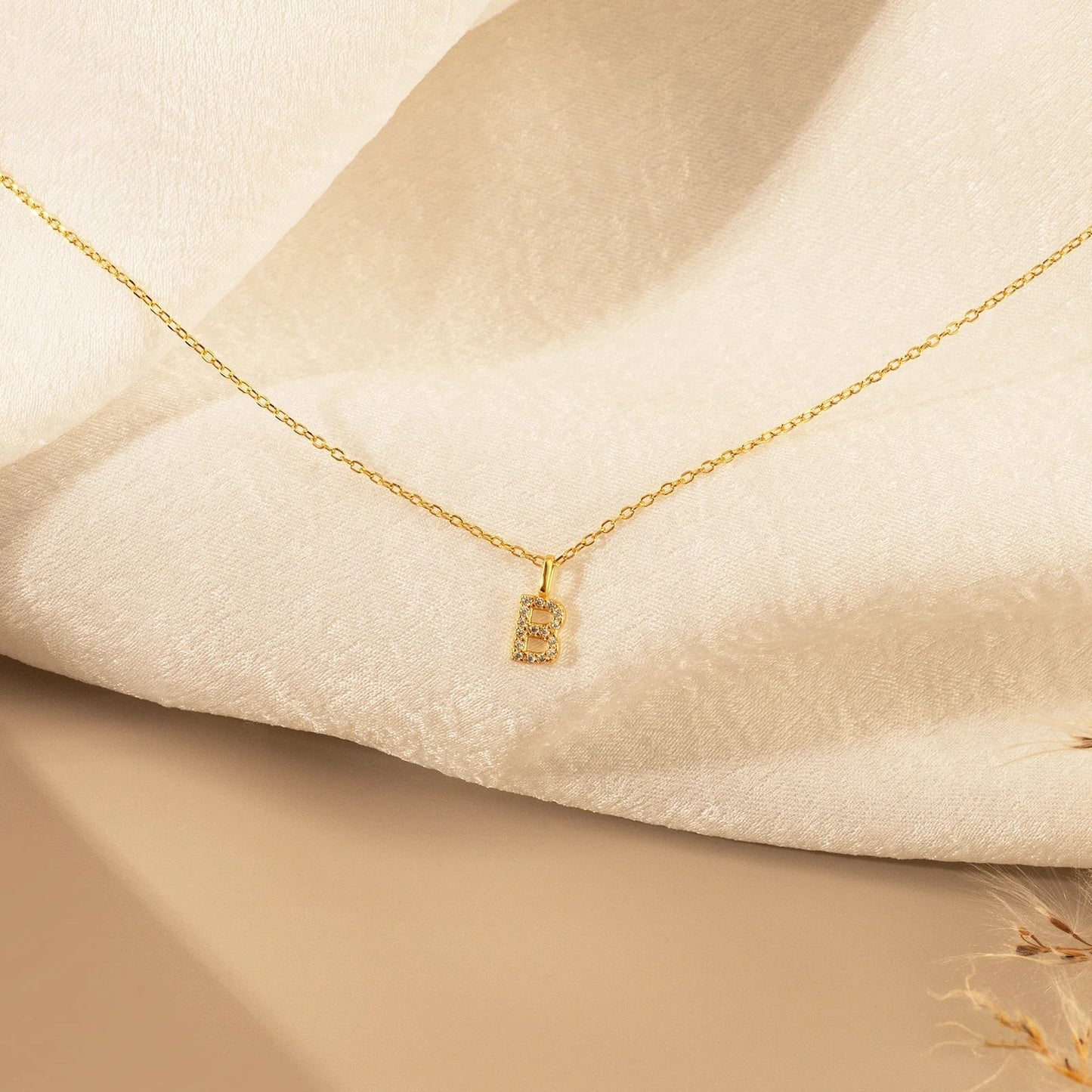 Personalisierte Pavé-Halskette mit Initialen
