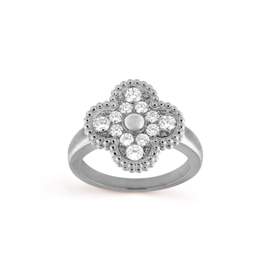 Silberner Diamantring