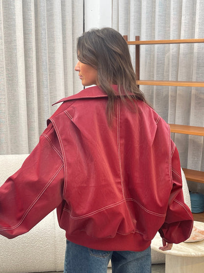 Oversize-Jacke mit Kontrastnähten in Rot